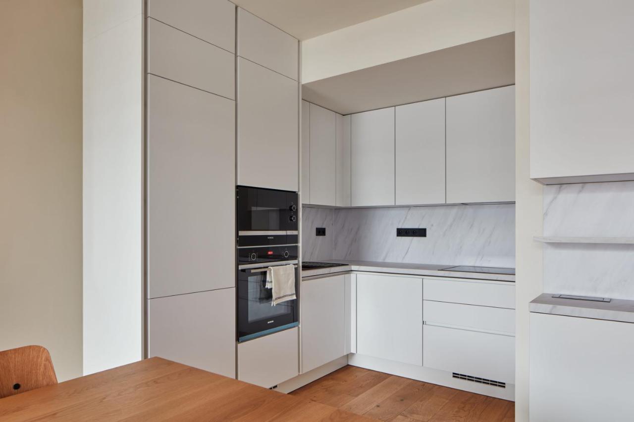 Prague Days - Designer Apts - Garage - Terrace - Easy City Access Экстерьер фото