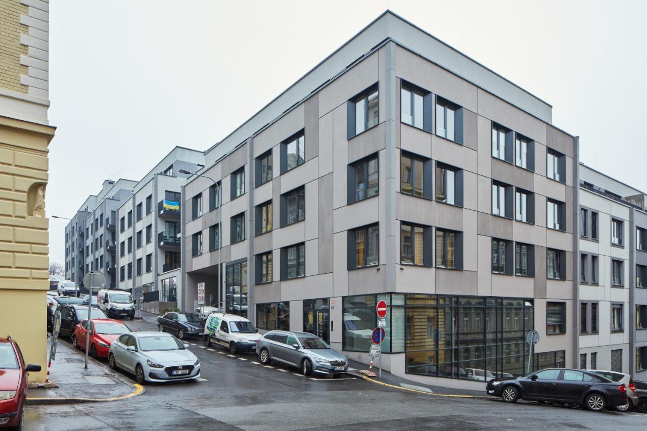 Prague Days - Designer Apts - Garage - Terrace - Easy City Access Экстерьер фото